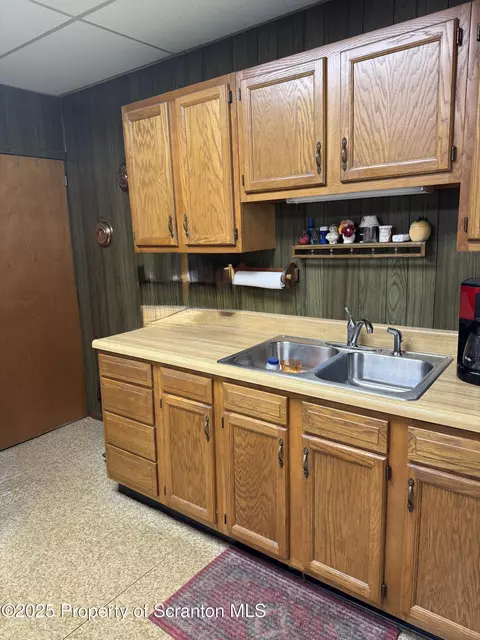 205207 Spring, Scranton, PA 18508 photo 26
