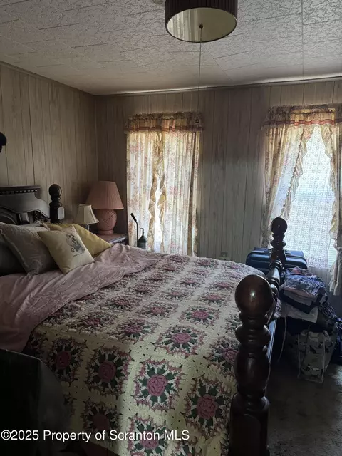 205207 Spring, Scranton, PA 18508 photo 36
