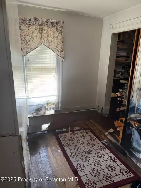 205207 Spring, Scranton, PA 18508 photo 34