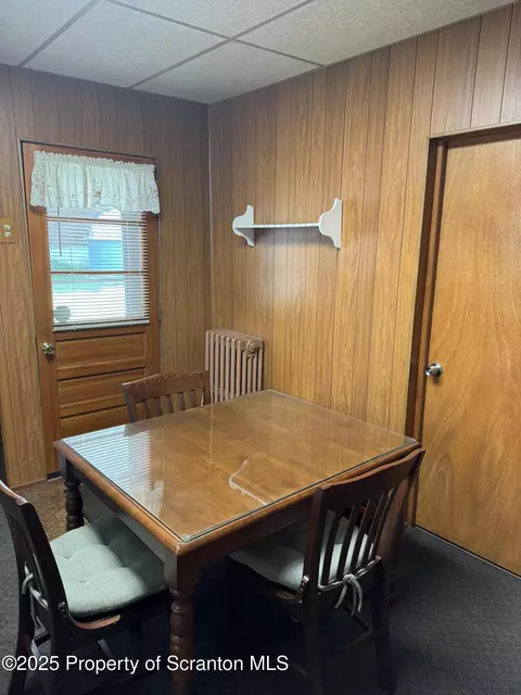 205207 Spring, Scranton, PA 18508 photo 12