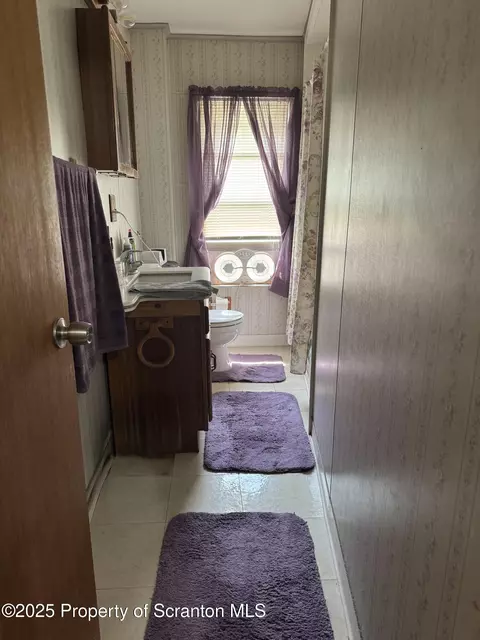 205207 Spring, Scranton, PA 18508 photo 32