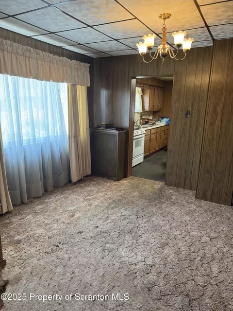 205207 Spring, Scranton, PA 18508 photo 16