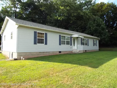 740 Lincoln Ave, Jermyn, PA 18433