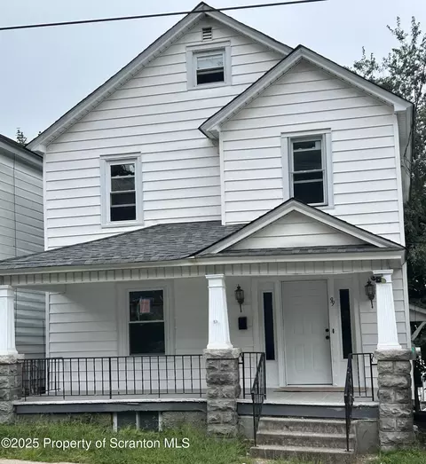 99 Washington St, Carbondale, PA 18407