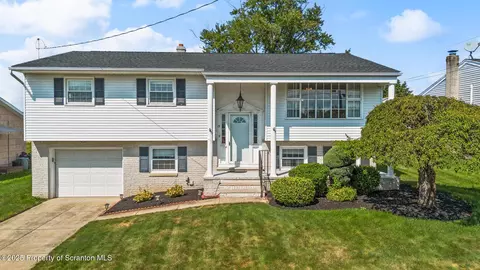 13 Terrace Dr, Plains, PA 18705