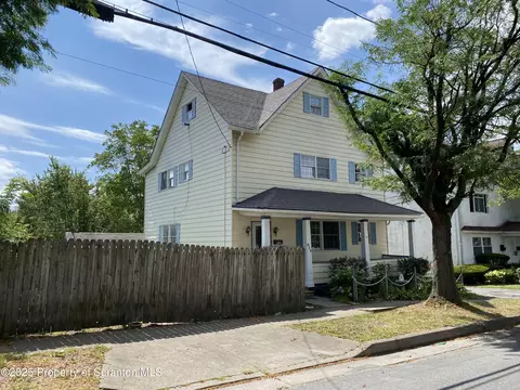 840 Maple St, Scranton, PA 18505