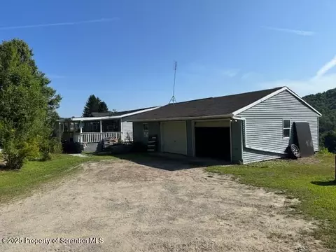 1271 Suber Rd, Montrose, PA 18801