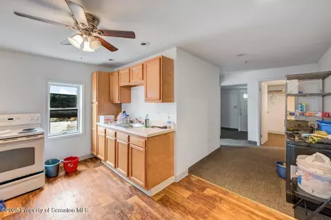 Entry Way - 225 E 233 E 301 East Drinker Stret, Dunmore, PA 18512 photo 5 of 8