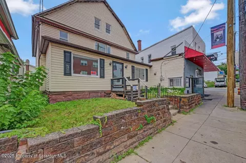 225 E 233 E 301 East Drinker Stret, Dunmore, PA 18512