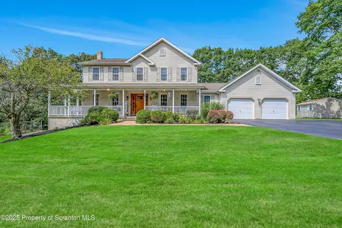 10010 Valley View Dr, Clarks Summit, PA 18411
