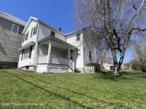808 E Lackawanna Ave, Olyphant, PA 18447