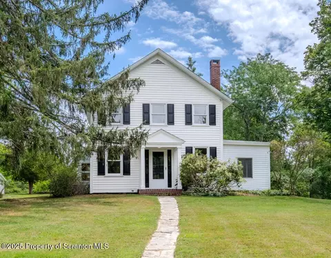 158 N Gravel Pond Rd, Clarks Summit, PA 18411