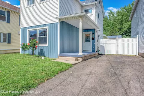 1810 Luzerne St, Scranton, PA 18504