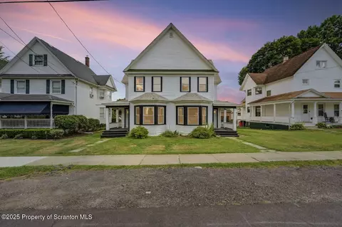 546 548 Madison Ave, Jermyn, PA 18433