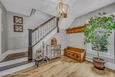 510 Powell Ave, Clarks Summit, PA 18411