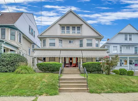 631 N Main Ave, Scranton, PA 18504