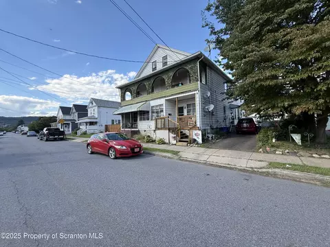 525 Shawnee St, Wilkes Barre, PA 18706