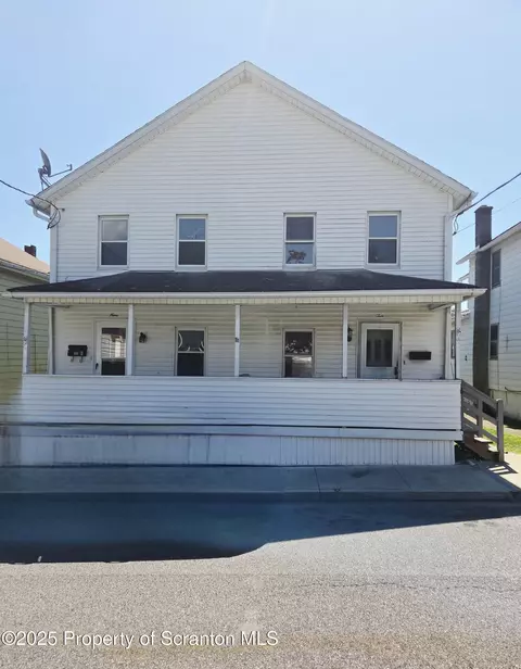 9 Pugh St, Edwardsville, PA 18704