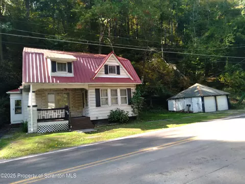 108 N Mill St, Nanticoke, PA 18634