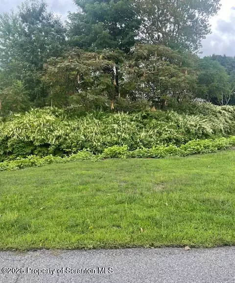 357 Second St, Archbald, PA 18403