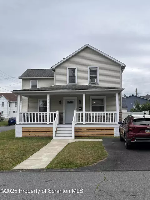 1140 Spring St, Avoca, PA 18641