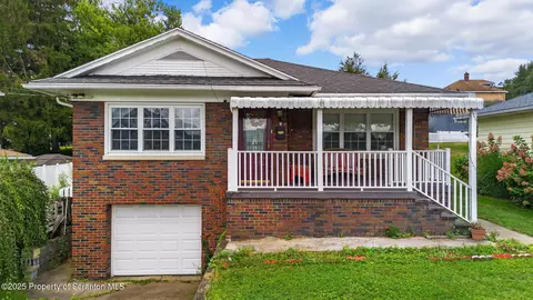 2211 Prospect Ave, Scranton, PA 18505