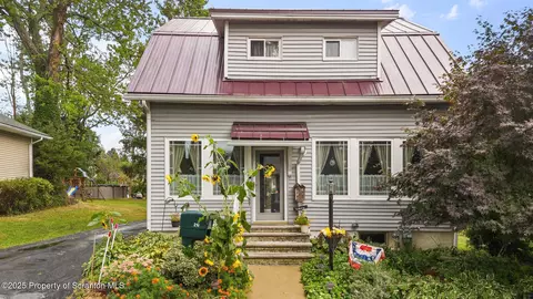 216 Maple Ave, Clarks Summit, PA 18411