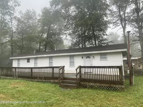 53 Blue Sky Path, Gouldsboro, PA 18424