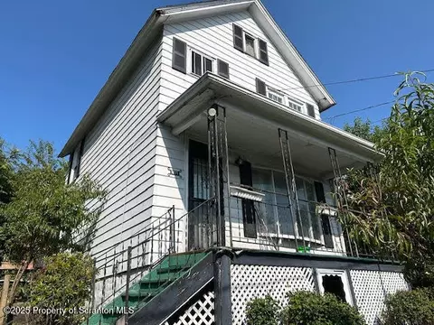 1011 Bennett St, Scranton, PA 18508
