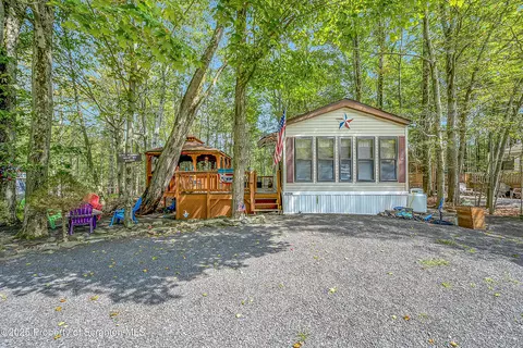 754 Hummingbird, Covington Twp, PA 18424