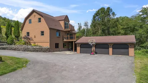 130 Baptist Hill Rd, Hallstead, PA 18822