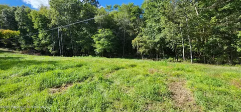 629 Evergreen Dr, Falls, PA 18615