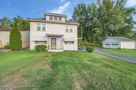 1050 Beech St, Archbald, PA 18403