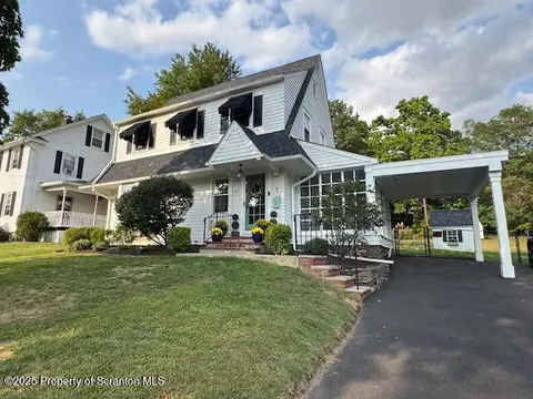 807 Ash St, Clarks Summit, PA 18411