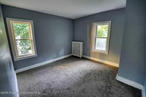 Bedroom - 335 337 Spring St, Scranton, PA 18508 photo 2 of 8