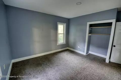 Bedroom - 335 337 Spring St, Scranton, PA 18508 photo 3 of 8