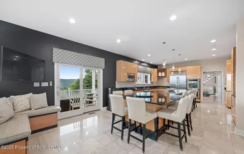 945 Lantern Hill Rd, Shavertown, PA 18708 photo 14