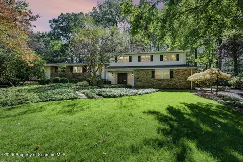 517 Grandview St, Clarks Summit, PA 18411