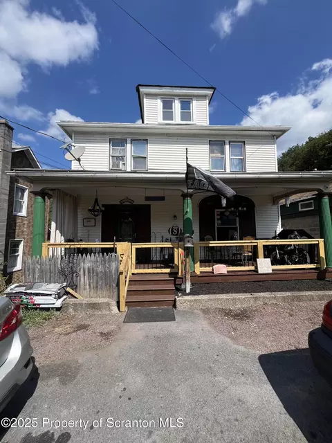 64-64 W 5 W Ridge St, Glen Lyon, PA 18617
