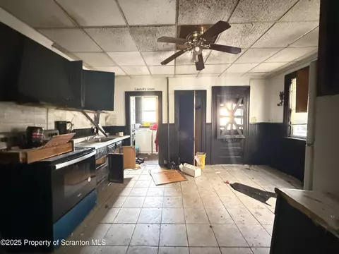 631 633 Moosic St, Scranton, PA 18505 photo 11