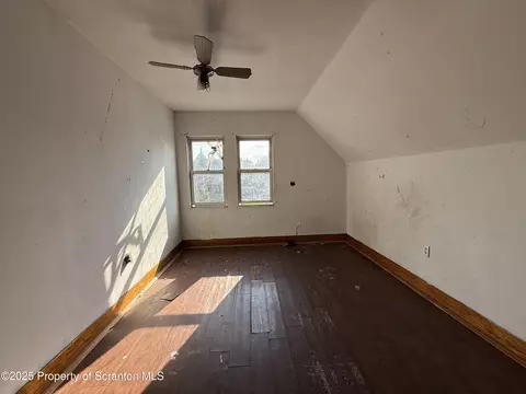 631 633 Moosic St, Scranton, PA 18505 photo 14