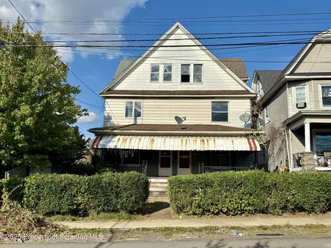 631 633 Moosic St, Scranton, PA 18505