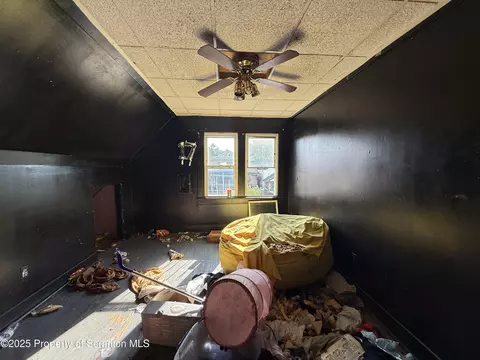 631 633 Moosic St, Scranton, PA 18505 photo 3