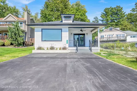 1262 Lake Rd, Lake Winola, PA 18625