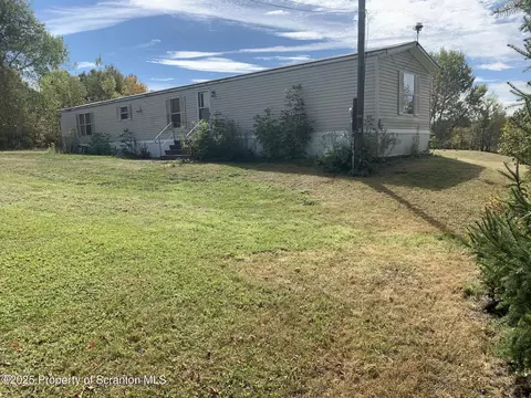 6010 Fiddle Lake Road Rd, Union Dale, PA 18470