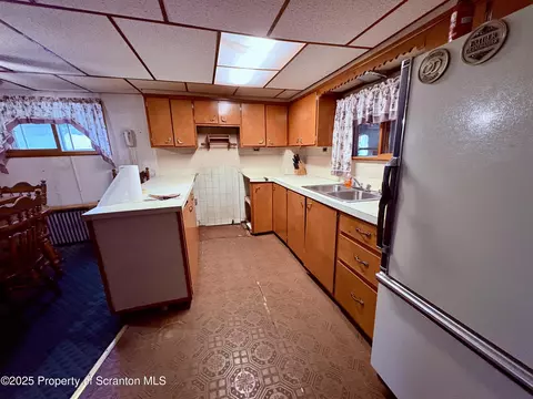Kitchen - 950 E Drinker St, Dunmore, PA 18512 photo 1 of 2