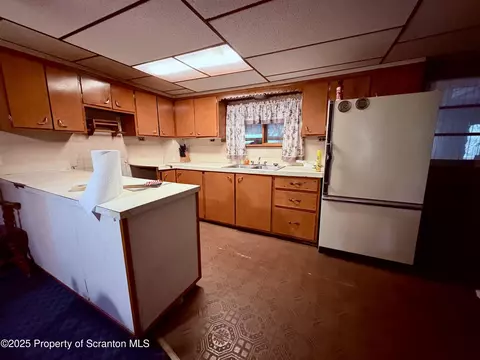 Kitchen - 950 E Drinker St, Dunmore, PA 18512 photo 2 of 2