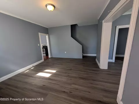 340 342 Railroad Ave, Scranton, PA 18505