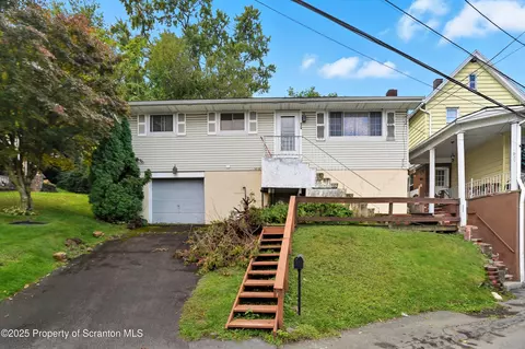 629 S Blakely St, Scranton, PA 18510