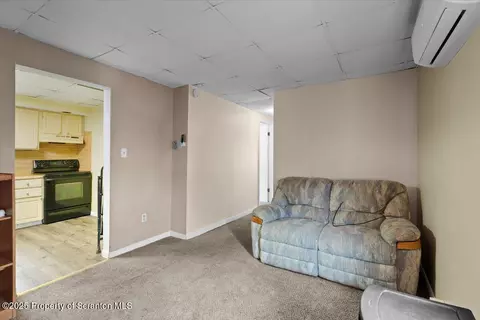 901 Eynon St, Scranton, PA 18504 photo 25